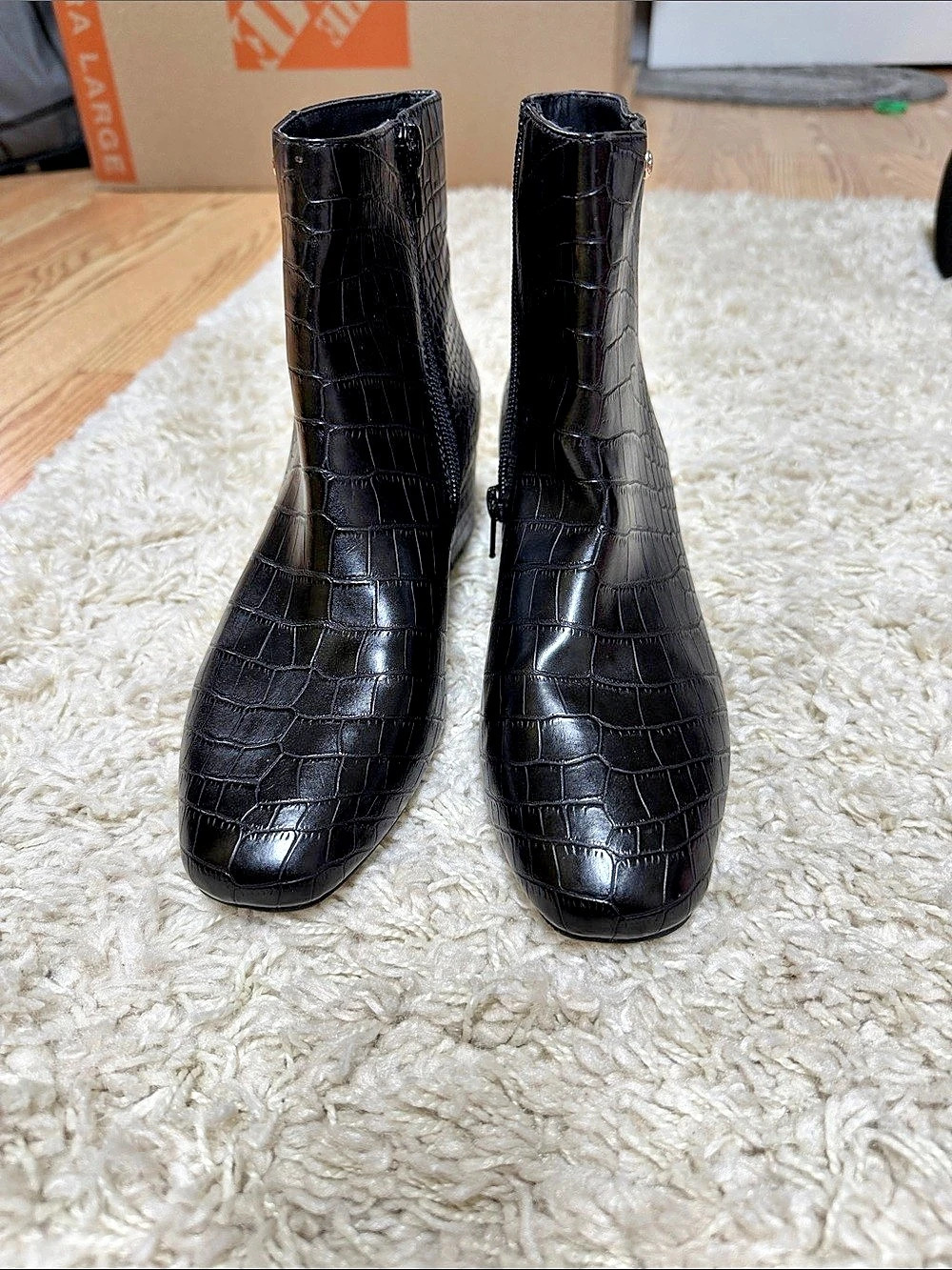 ZARA Black Crocodile Embossed Heeled Ankle Boots Like New